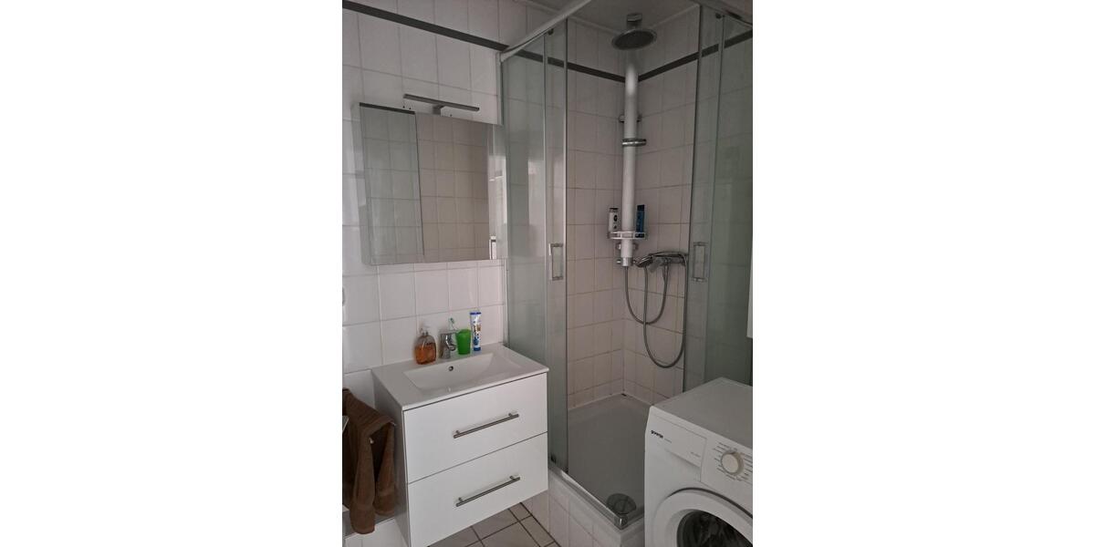 WG-Zimmer zu vermieten 3 zimmer