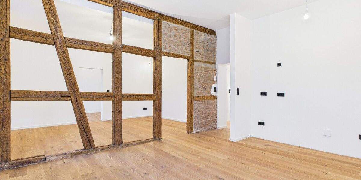 Einfamilienhaus Veitshöchheim - 7 Zimmer, 178 m&sup2;, 2.250&euro; | Angebot:24423420