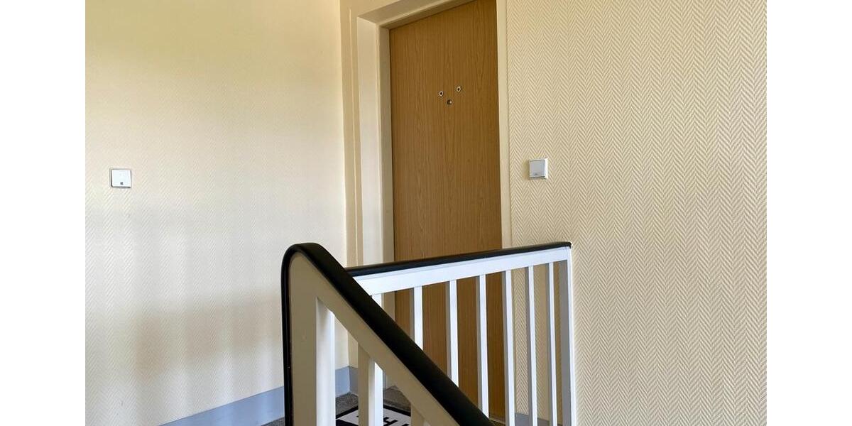 Dachgeschoßwohnung Gera Debschwitz - 2 Zimmer, 46 m&sup2;, 350&euro; | Angebot:26287841