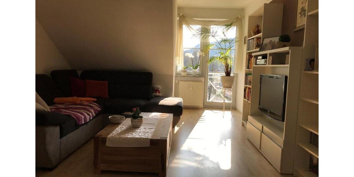 Dachgeschoßwohnung Suhl - 3 Zimmer, 84 m&sup2;, 580&euro; | Angebot:23746061