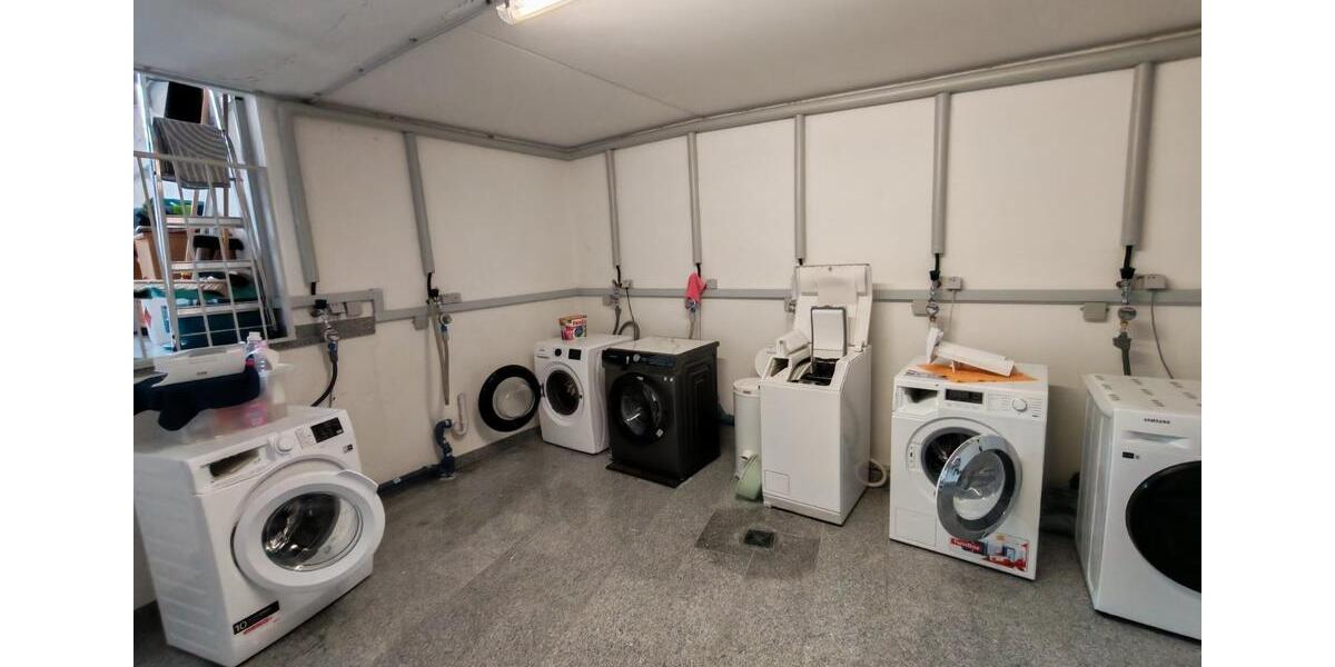 Etagenwohnung Esslingen am Neckar Hegensberg - 4 Zimmer, 90 m&sup2;, 1.200&euro; | Angebot:25959556