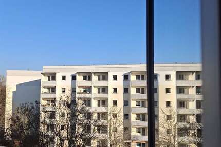 Wohnung Glauchau - 3 Zimmer, 55 m&sup2;, 350&euro; | Angebot:25230522