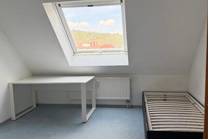 Wohnen auf Zeit Esslingen am Neckar Pliensauvorstadt - 11 Zimmer, 93 m&sup2;, 315&euro; | Angebot:26199976
