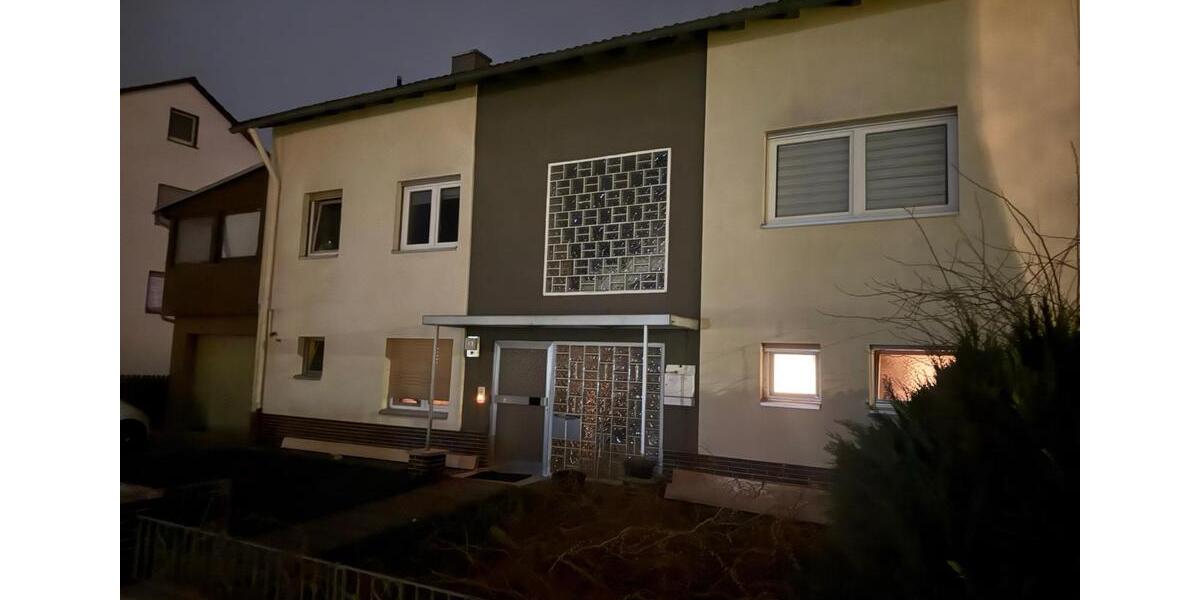 Etagenwohnung Kirchhain - 5 Zimmer, 140 m&sup2;, 1.300&euro; | Angebot:26482947