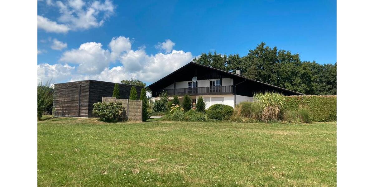 Erdgeschoßwohnung Teisnach - 4 Zimmer, 110 m&sup2;, 1.100&euro; | Angebot:24316846