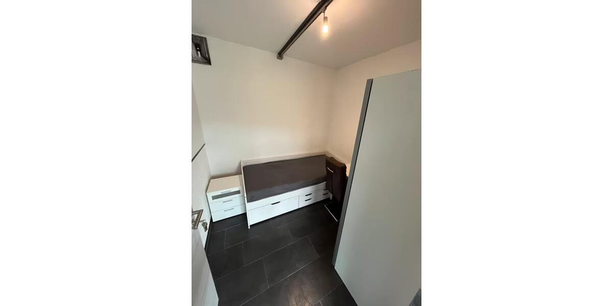 Wohnen auf Zeit Wolfsburg Almke - 1 Zimmer, 10 m&sup2;, 300&euro; | Angebot:25852478