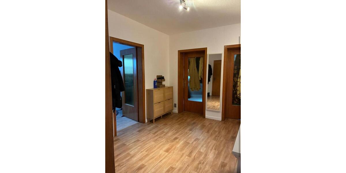 Etagenwohnung Garbsen - 3 Zimmer, 91 m&sup2;, 730&euro; | Angebot:25085238