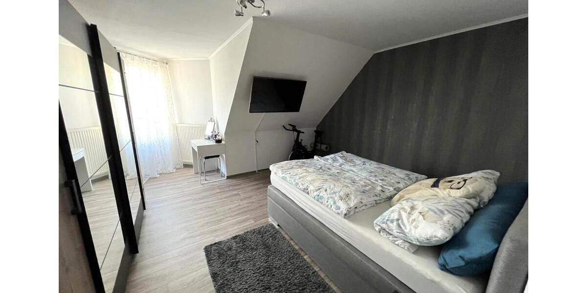 Dachgeschoßwohnung Leer (Ostfriesland) - 2 Zimmer, 71 m&sup2;, 695&euro; | Angebot:26662393