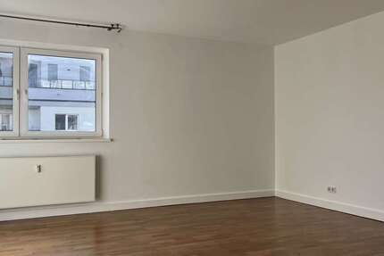 Wohnung Berlin Charlottenburg-Wilmersdorf - 3 Zimmer, 82 m&sup2;, 1.393&euro; | Angebot:26739941