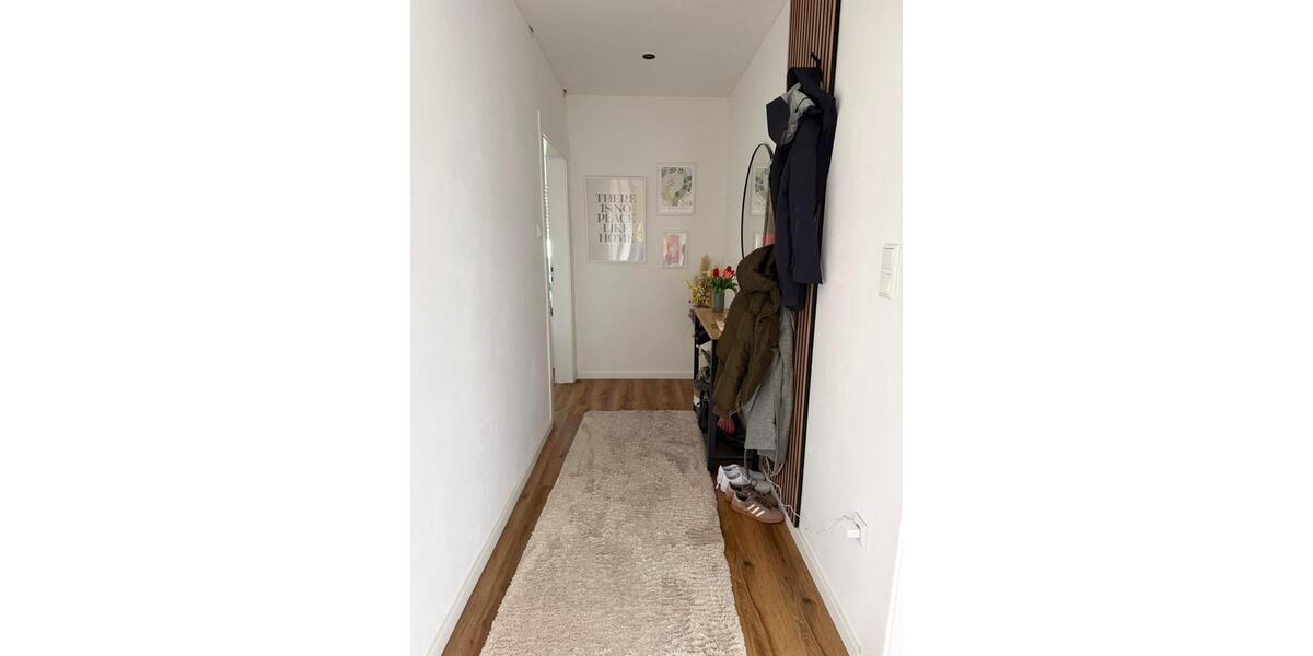 Etagenwohnung Oerlinghausen - 2 Zimmer, 80 m&sup2;, 900&euro; | Angebot:26603570