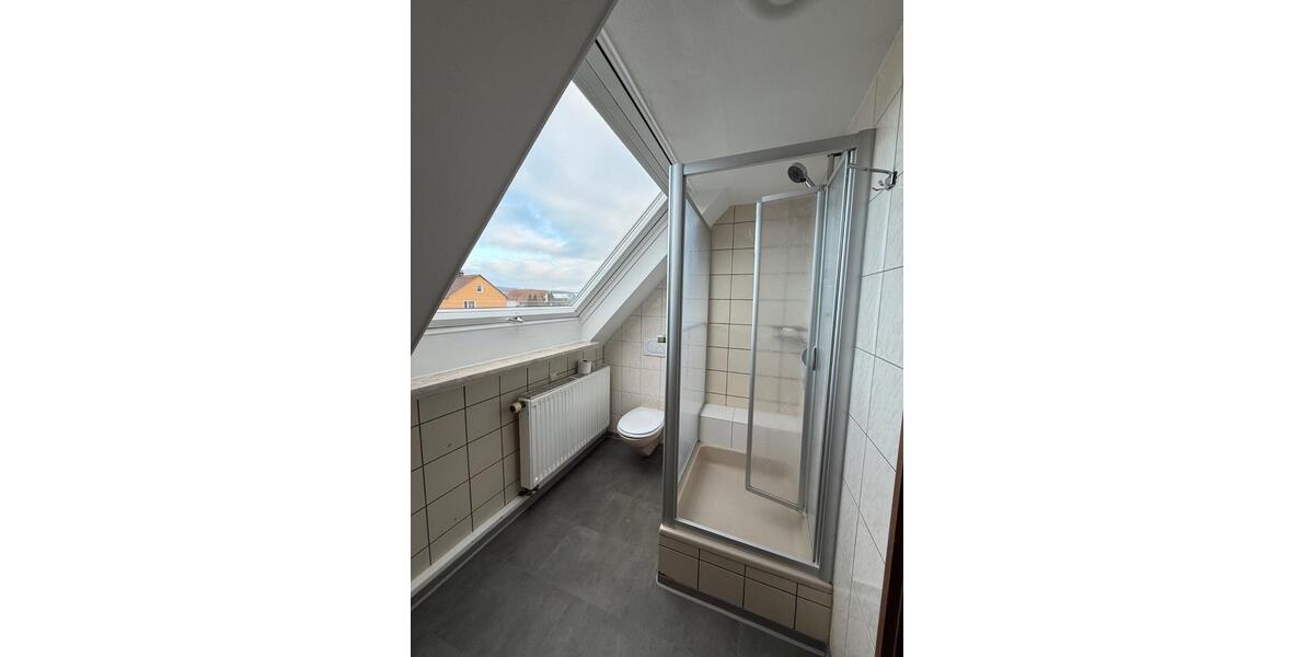 Dachgeschoßwohnung Hahnbach - 3 Zimmer, 48 m&sup2;, 385&euro; | Angebot:25306418