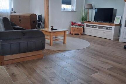 Wohnung Gingst - 3 Zimmer, 100 m&sup2;, 1.500&euro; | Angebot:27639535
