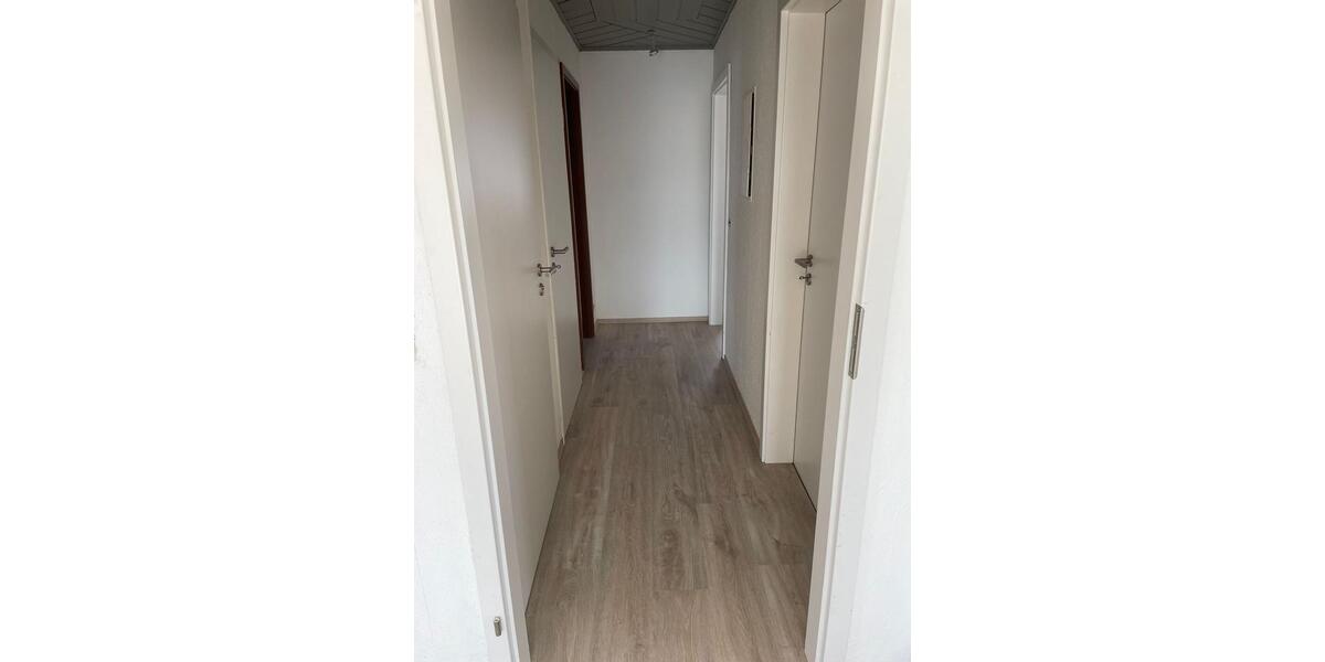 Dachgeschoßwohnung Selters (Westerwald) - 3 Zimmer, 65 m&sup2;, 600&euro; | Angebot:26074134