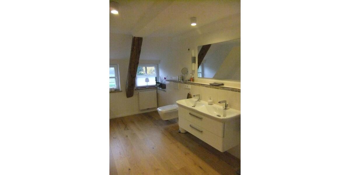 Dachgeschoßwohnung Balge - 2.5 Zimmer, 120 m&sup2;, 700&euro; | Angebot:24667348