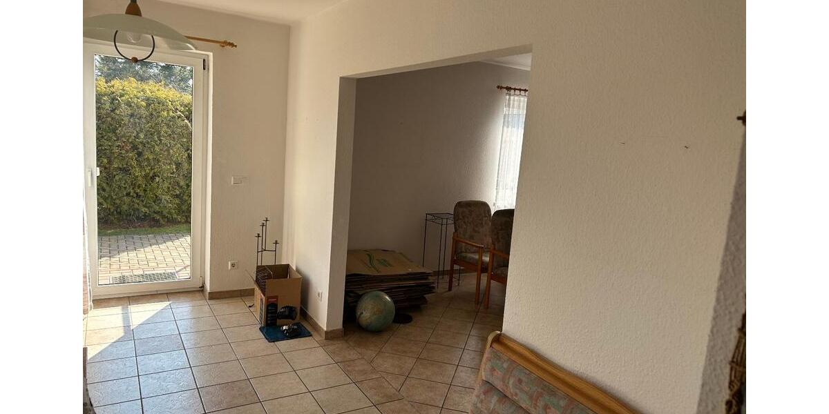 Etagenwohnung Cottbus Merzdorf - 5 Zimmer, 119 m&sup2;, 1.350&euro; | Angebot:25343873