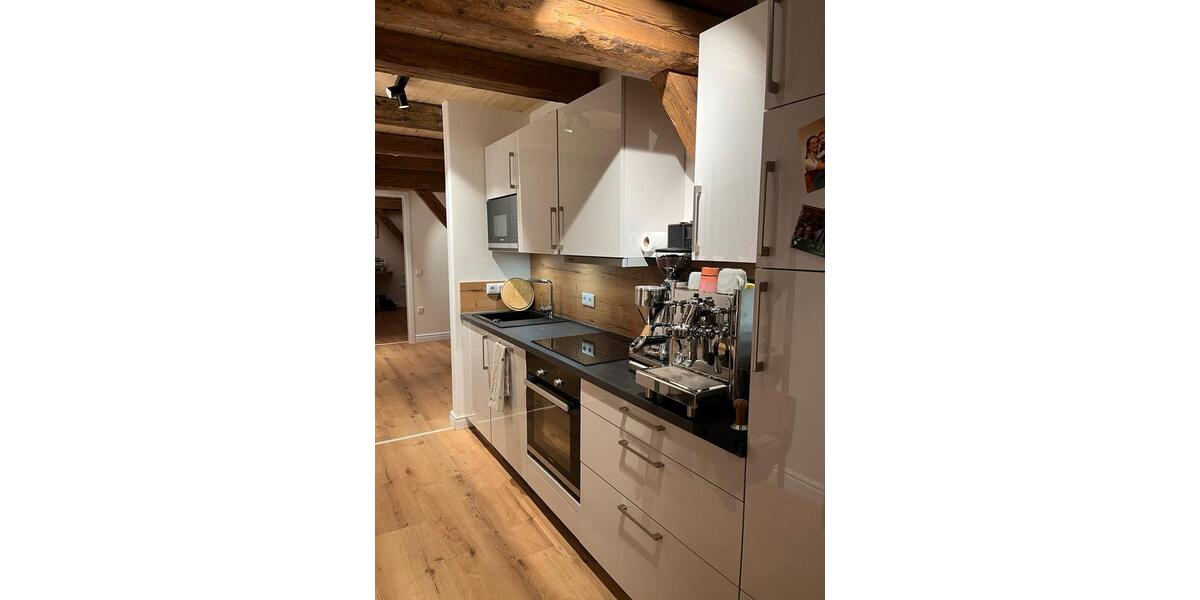 Dachgeschoßwohnung Velden - 2 Zimmer, 65 m&sup2;, 1.100&euro; | Angebot:24654309