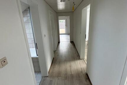 2,5 Zimmer Wohnung mit Balkon in 72355 Schömberg zu vermieten