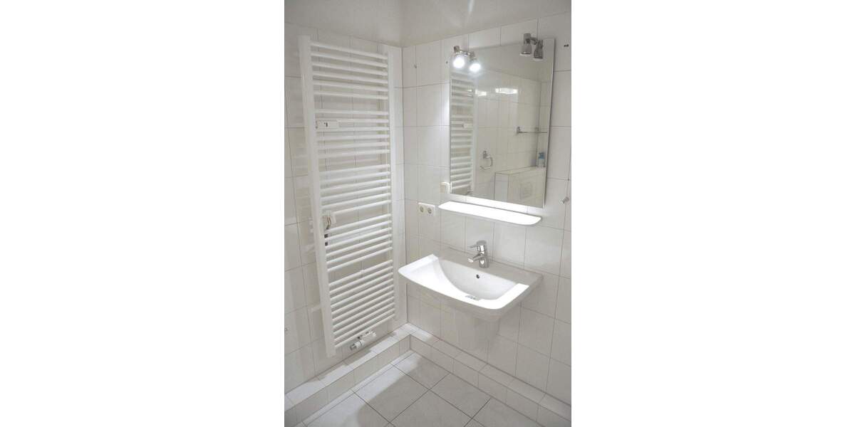 Etagenwohnung Hamburg Rissen - 3 Zimmer, 122 m&sup2;, 1.690&euro; | Angebot:25111800