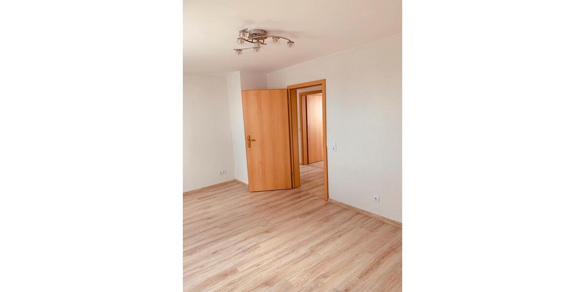 Dachgeschoßwohnung Homburg - 2 Zimmer, 67 m&sup2;, 630&euro; | Angebot:26536787