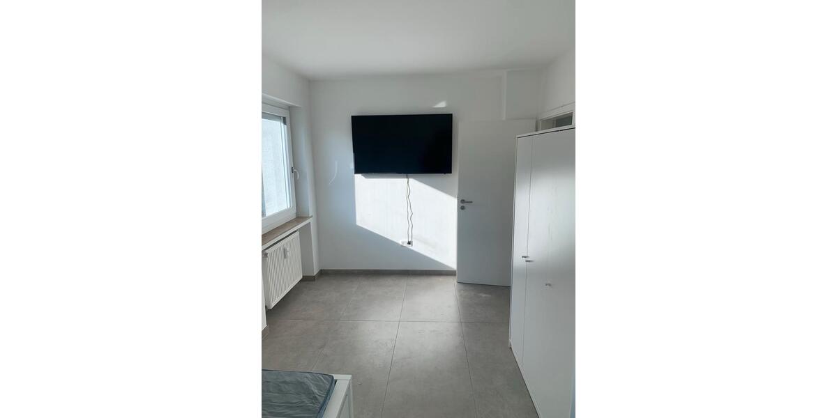 Wohnen auf Zeit Gütersloh Kattenstroth - 18 Zimmer, 400 m&sup2;, 22&euro; | Angebot:19152268