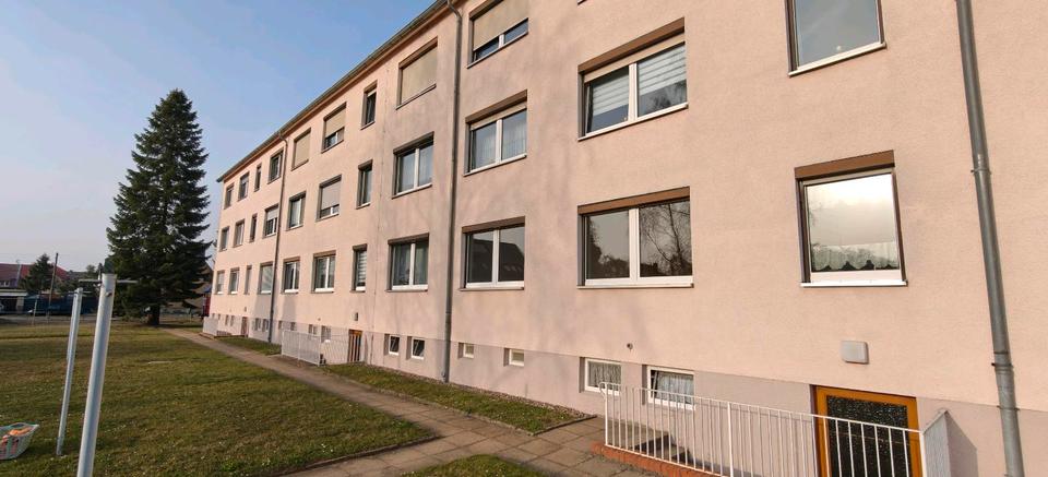 Erdgeschoßwohnung Zeithain - 2 Zimmer, 45 m&sup2;, 315&euro; | Angebot:25840925
