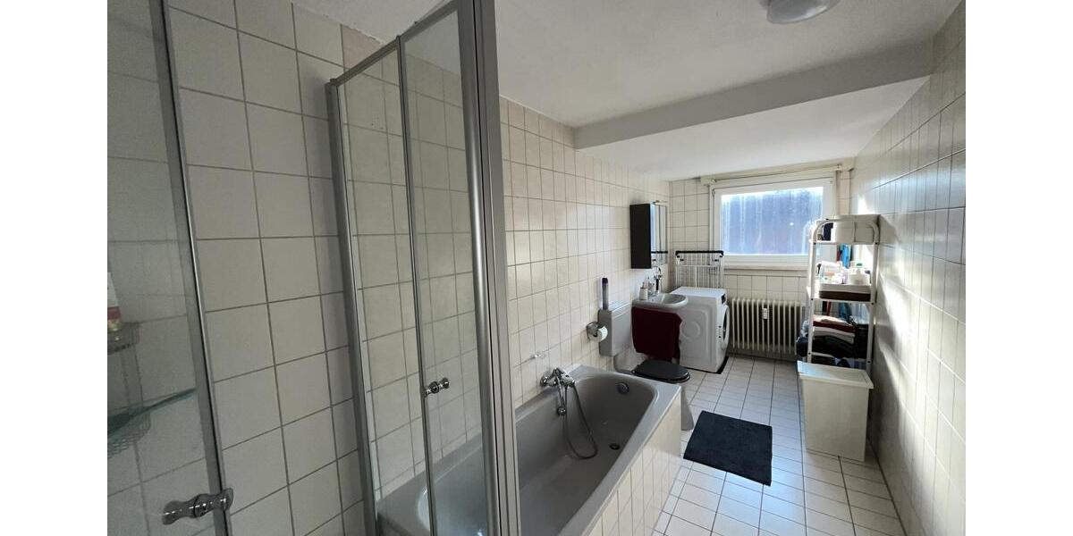 Etagenwohnung Karlsruhe - 2 Zimmer, 71 m&sup2;, 850&euro; | Angebot:25879372