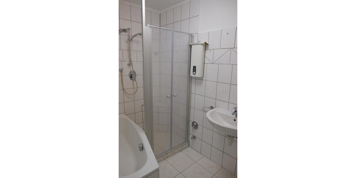 Etagenwohnung Ballenstedt - 2 Zimmer, 60 m&sup2;, 500&euro; | Angebot:26432699