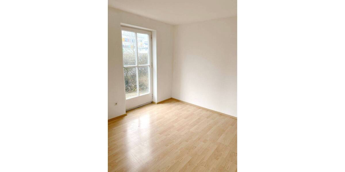 Etagenwohnung Stuttgart Vaihingen - 3 Zimmer, 90 m&sup2;, 1.400&euro; | Angebot:26093792