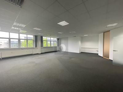HIER ARBEITET MAN GERNE- MODERNE BÜROEINHEIT