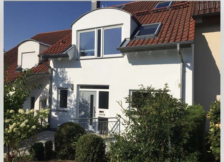 Haus zum Mieten in Waiblingen 2.080 € 174 m²