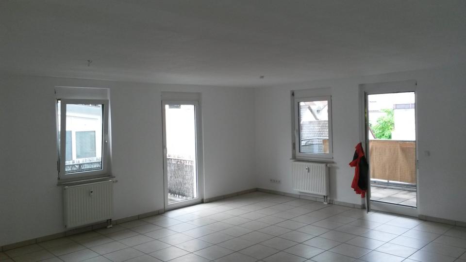 Etagenwohnung Neuenburg am Rhein - 2 Zimmer, 90 m&sup2;, 1.030&euro; | Angebot:24878647