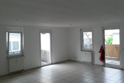 Wohnung Neuenburg am Rhein - 2 Zimmer, 90 m&sup2;, 1.030&euro; | Angebot:24878647