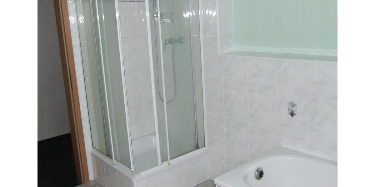 Dachgeschoßwohnung Zerbst (Anhalt) - 3 Zimmer, 120 m&sup2;, 600&euro; | Angebot:24351069