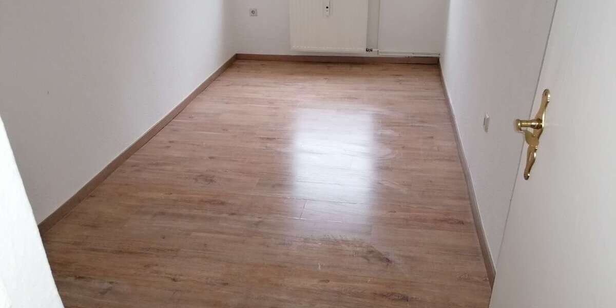 Renovierte 4 Zimmer Wohnung mit EBK in der Waldsiedlung 4 zimmer