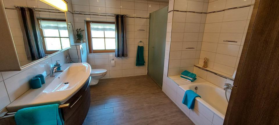 Einfamilienhaus Siegsdorf - 1.860&euro; | Angebot:25989335