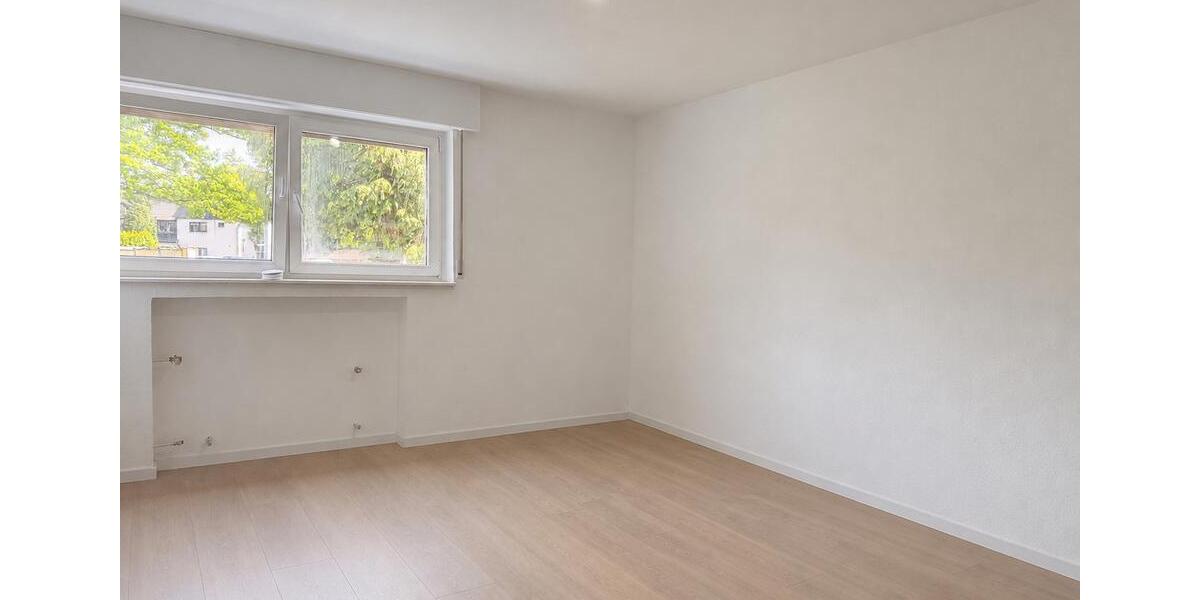 Etagenwohnung Bergisch Gladbach Gronau - 3 Zimmer, 86 m&sup2;, 950&euro; | Angebot:26680352