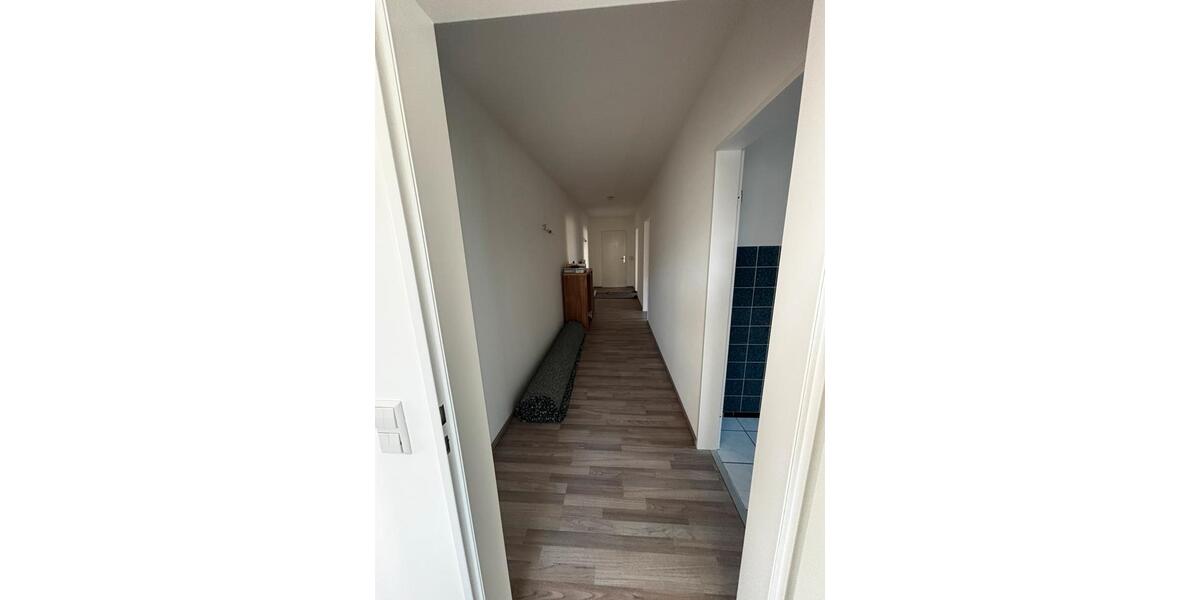 Etagenwohnung Lauchringen - 3 Zimmer, 80 m&sup2;, 1.200&euro; | Angebot:25893571