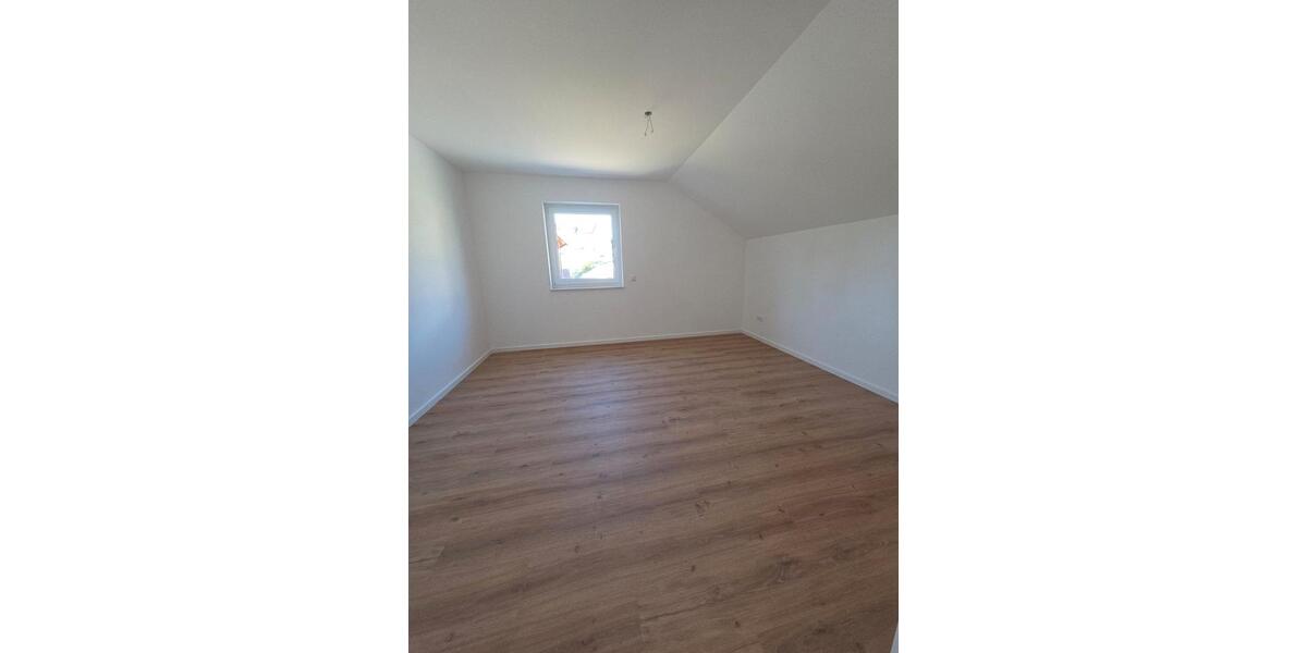 Einfamilienhaus Dornhan - 3 Zimmer, 86 m&sup2;, 1.070&euro; | Angebot:26592000