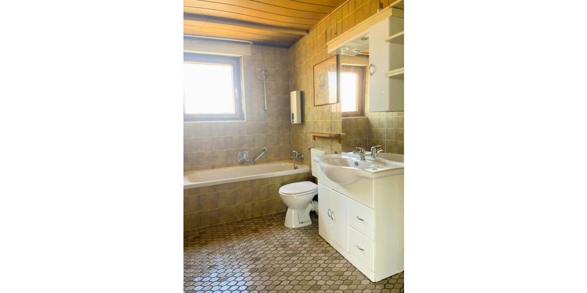 Penthauswohnung in Baden-Baden | 2-Zimmer | EBK | Tageslichtbad 2 zimmer