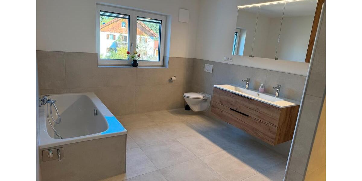 Etagenwohnung Fuchstal - 3 Zimmer, 117 m&sup2;, 1.760&euro; | Angebot:26594109