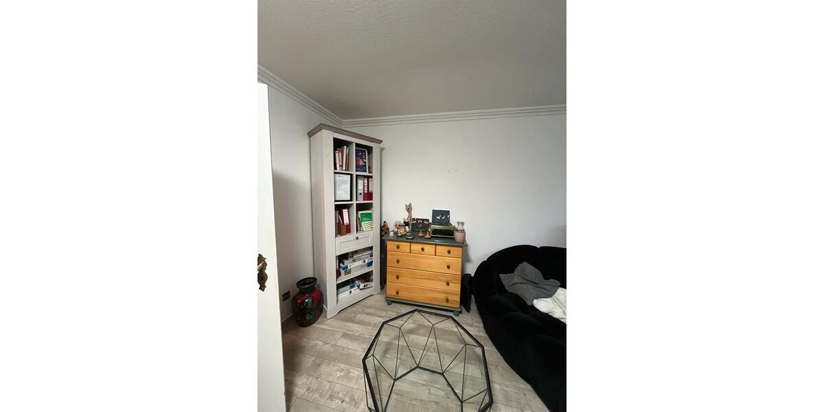 Wohnen auf Zeit Düsseldorf Stadtbezirk 9 - 5 Zimmer, 25 m&sup2;, 600&euro; | Angebot:24617606