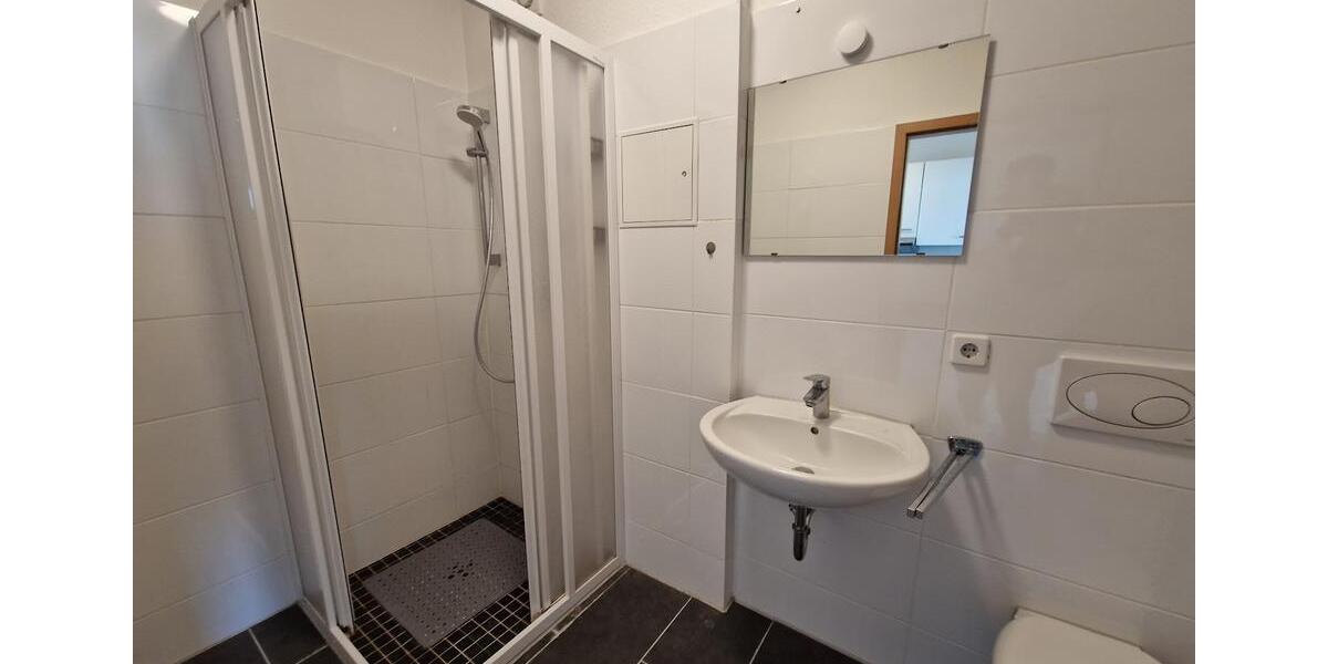 Etagenwohnung Neubrandenburg - 2 Zimmer, 39 m&sup2;, 356&euro; | Angebot:25269395