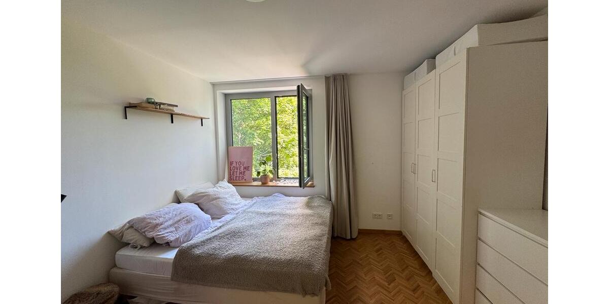 Etagenwohnung Berlin Mitte - 2.5 Zimmer, 80 m&sup2;, 2.100&euro; | Angebot:26645860