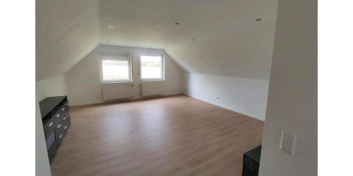 Dachgeschoßwohnung Rheine Gellendorf - 3 Zimmer, 94 m&sup2;, 1.000&euro; | Angebot:23721509
