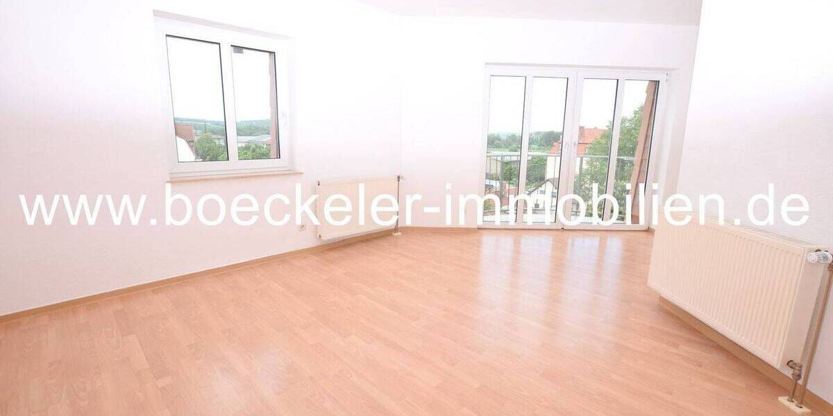Etagenwohnung Naumburg - 3 Zimmer, 63 m&sup2;, 390&euro; | Angebot:26017630