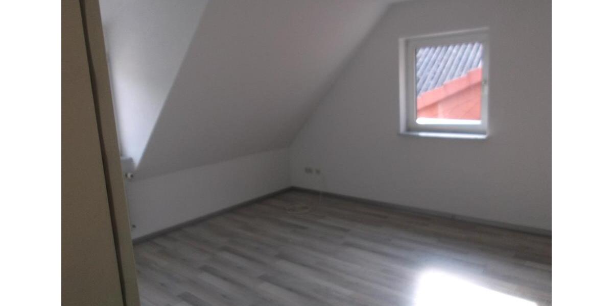 Maisonettenwohnung Hohenroth - 2 Zimmer, 98 m&sup2;, 620&euro; | Angebot:26045117