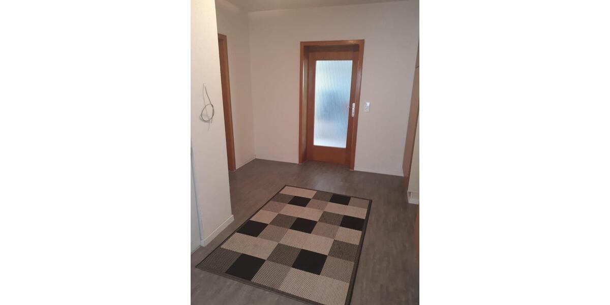 Dachgeschoßwohnung Schmelz - 4 Zimmer, 86 m&sup2;, 1.000&euro; | Angebot:25986605