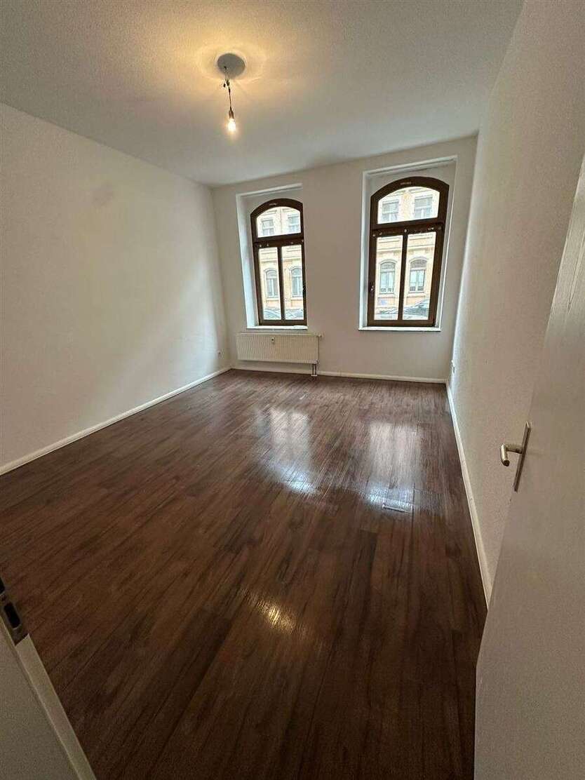 Wohnung zum Mieten in Chemnitz 235 € 47.57 m² 2 zimmer