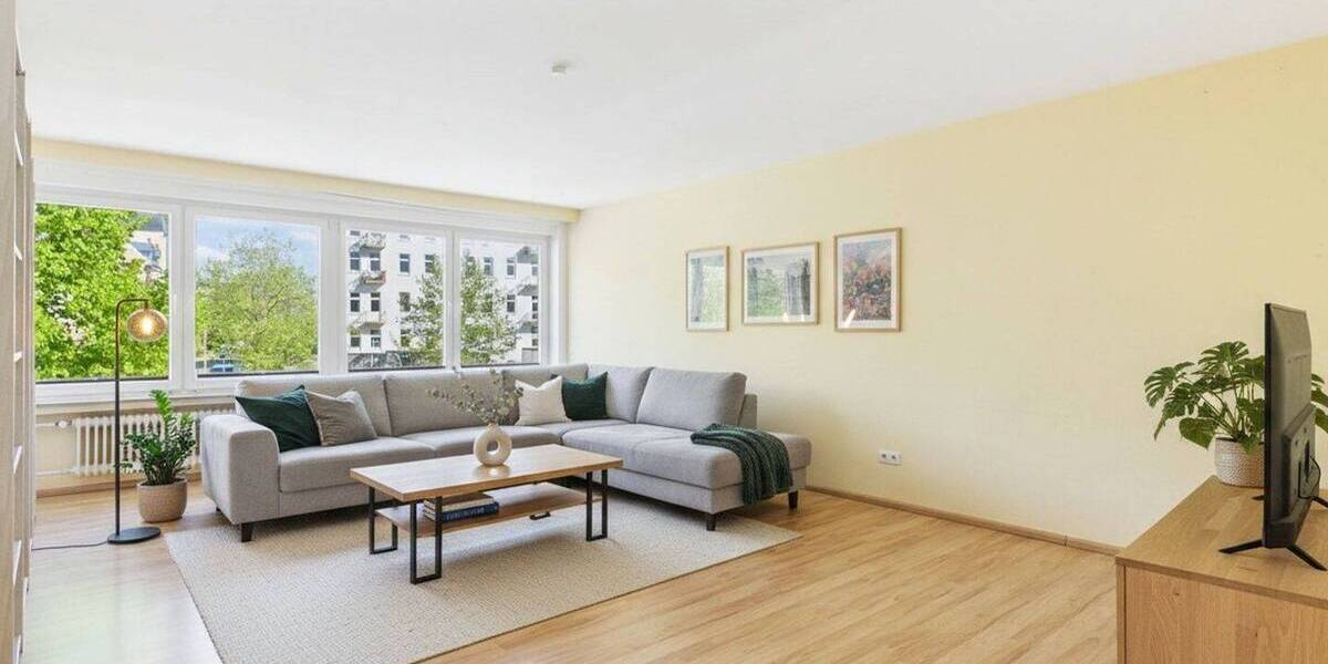 Etagenwohnung Cuxhaven - 3 Zimmer, 129 m&sup2;, 1.050&euro; | Angebot:26568993
