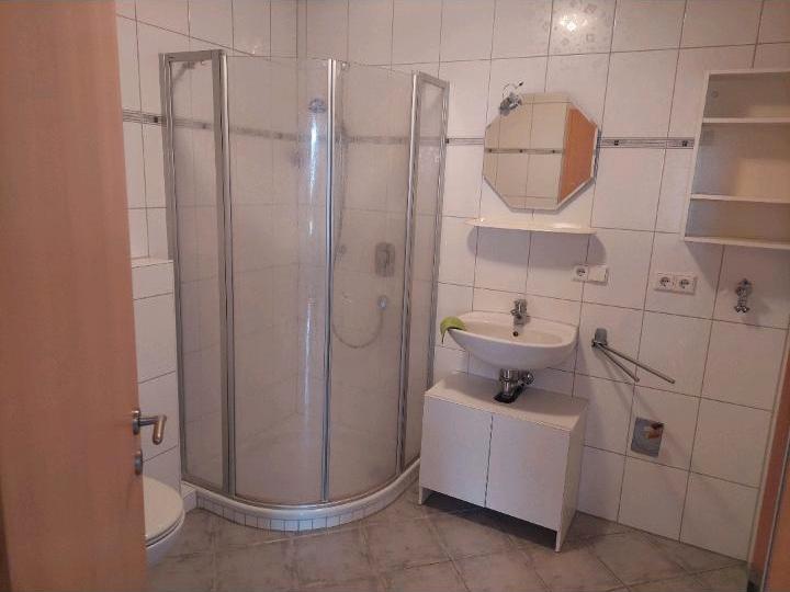 Erdgeschoßwohnung Roden - 2 Zimmer, 40 m&sup2;, 480&euro; | Angebot:25378092